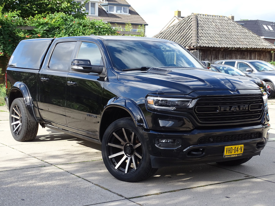 Dodge RAM 1500 5.7 V8 4x4 Crew Cab Limited