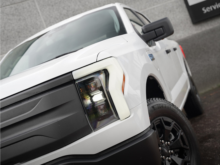 Ford F-150 Lightning PRO