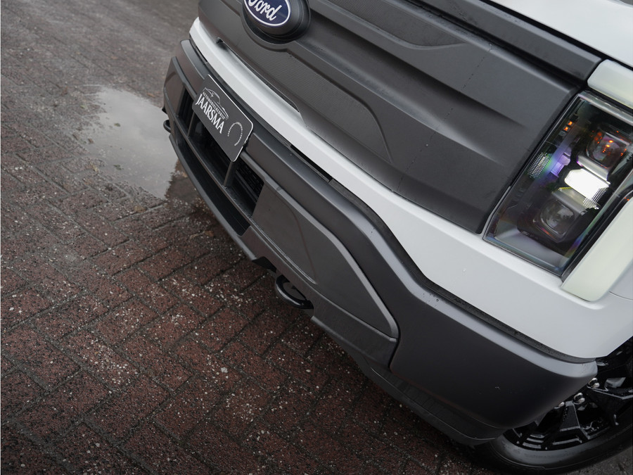 Ford F-150 Lightning PRO