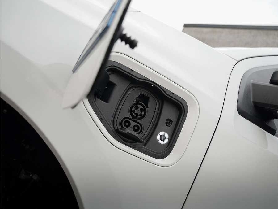 Ford F-150 Lightning PRO