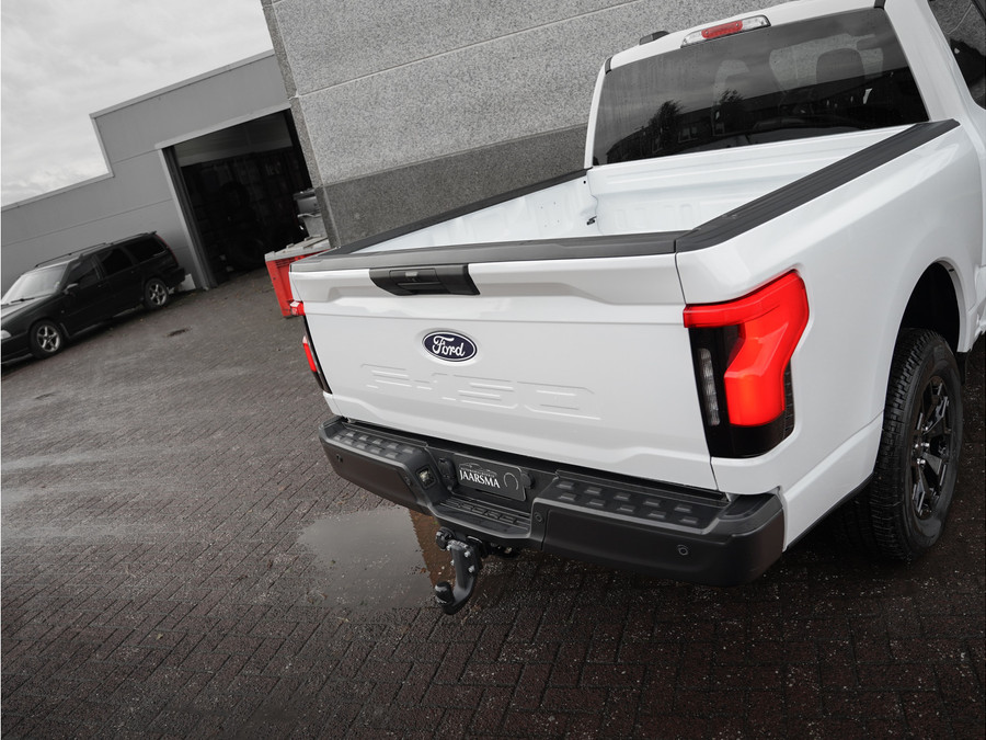 Ford F-150 Lightning PRO