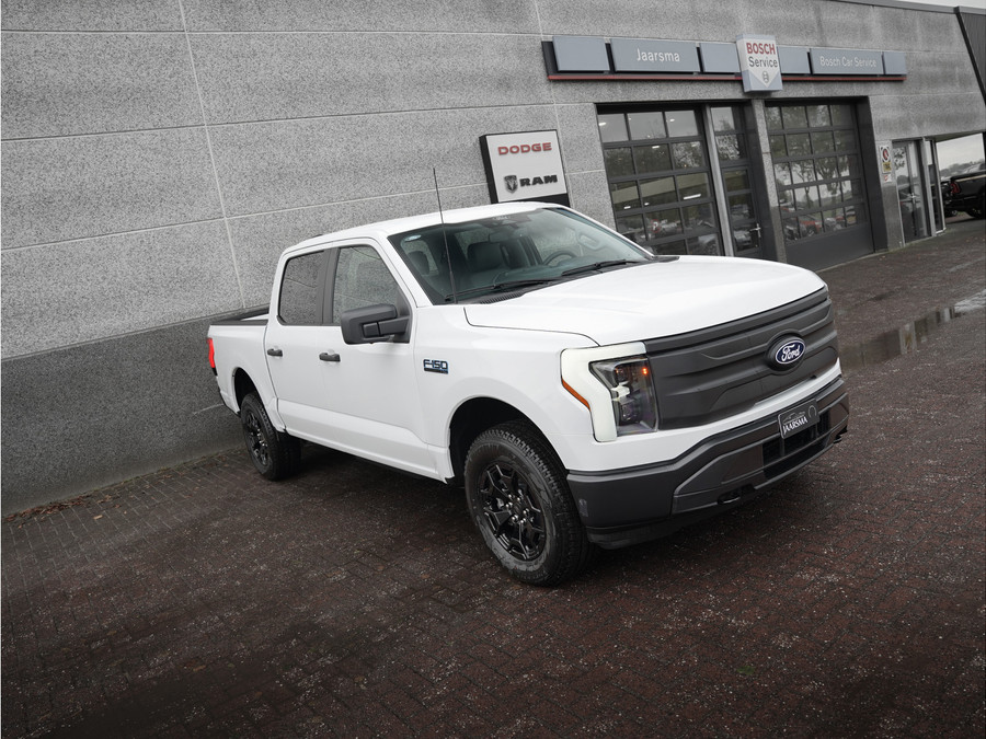 Ford F-150 Lightning PRO