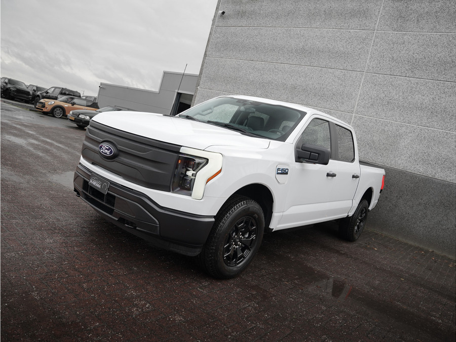Ford F-150 Lightning PRO