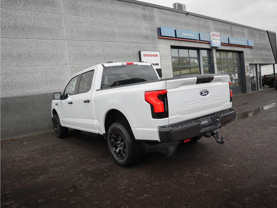 Ford F-150 Lightning PRO