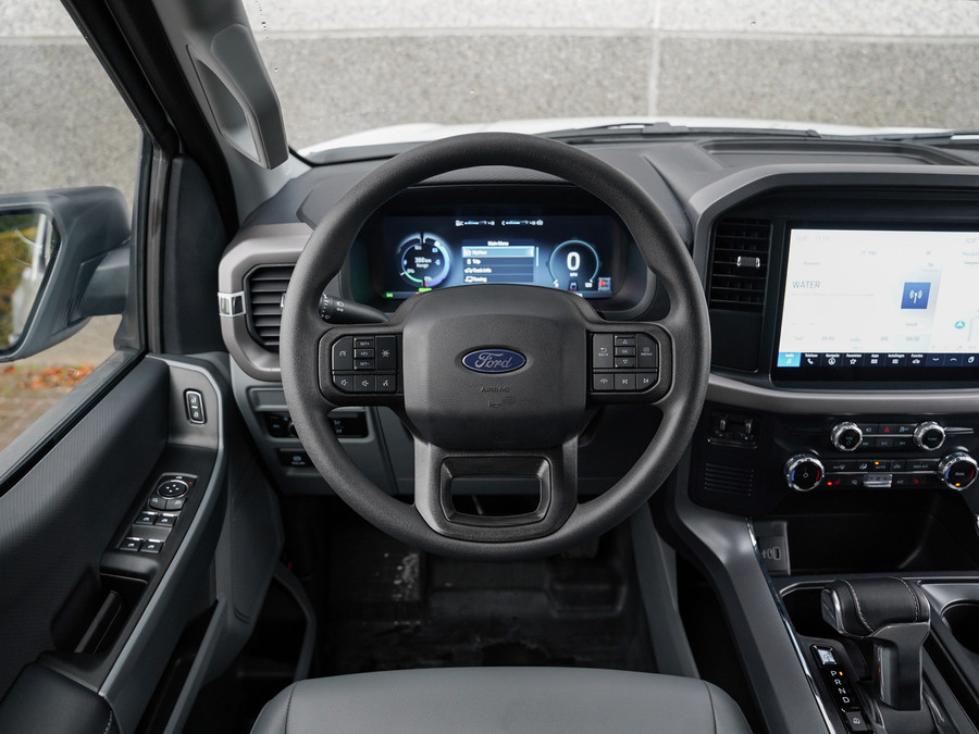 Ford F-150 Lightning PRO