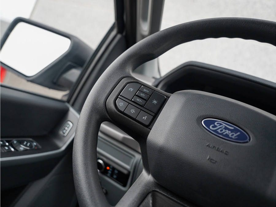 Ford F-150 Lightning PRO