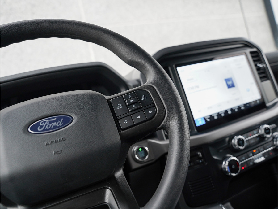 Ford F-150 Lightning PRO