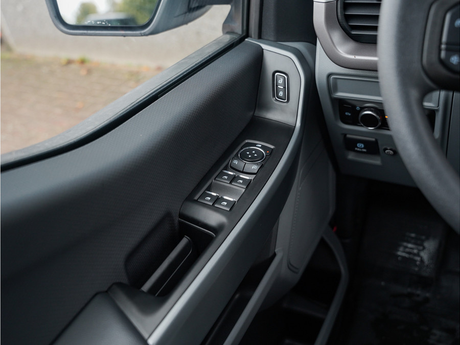 Ford F-150 Lightning PRO