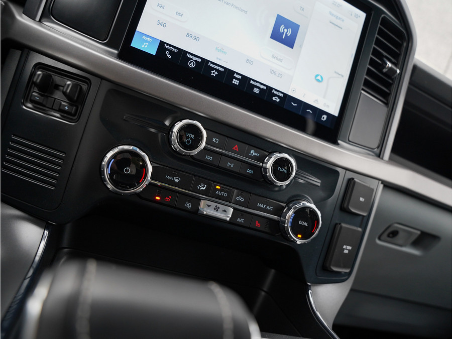 Ford F-150 Lightning PRO