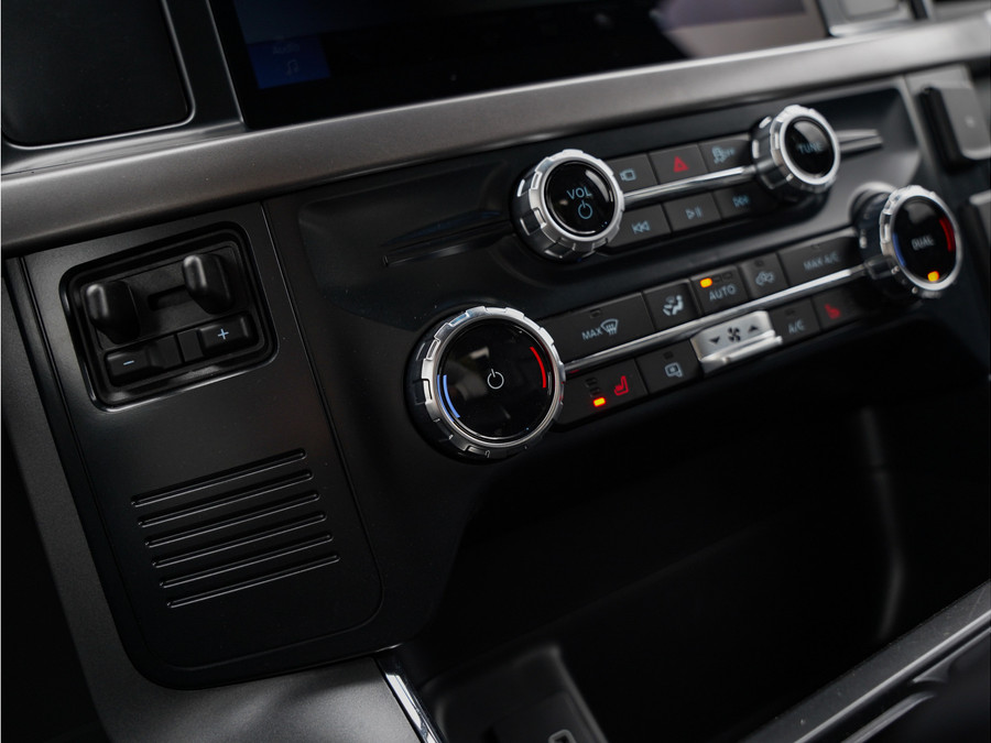 Ford F-150 Lightning PRO