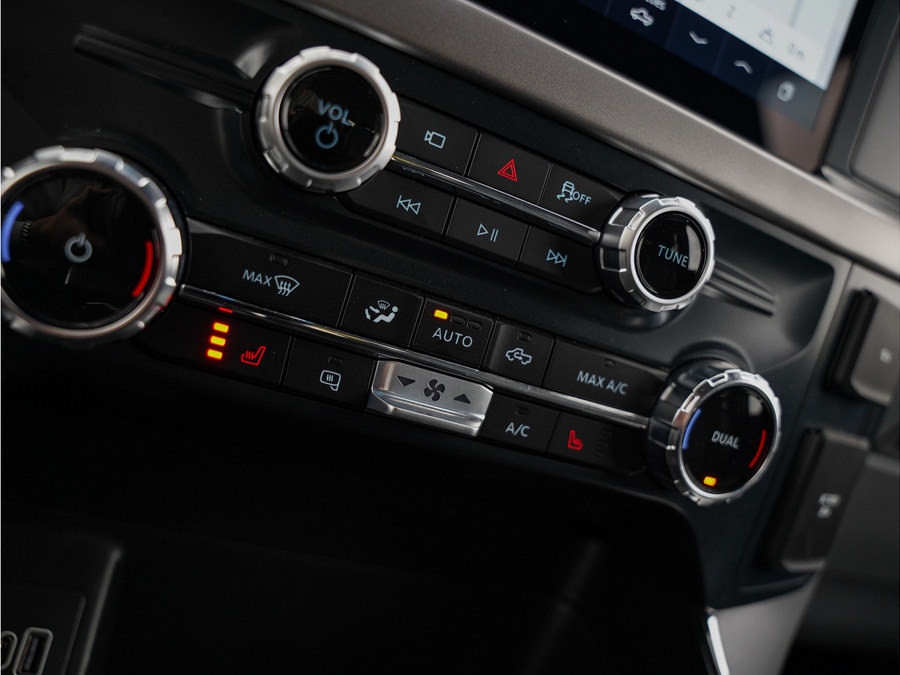 Ford F-150 Lightning PRO