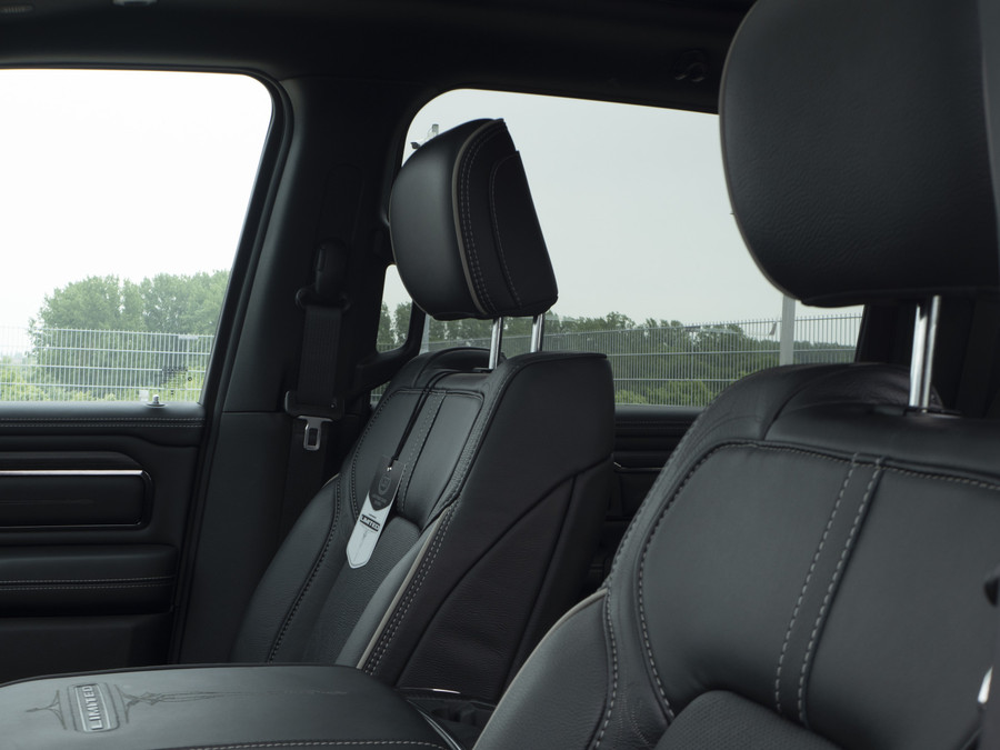 Dodge RAM 1500 | Limited | 5.7L HEMI | 4X4