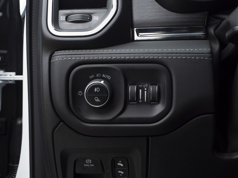 Dodge RAM 1500 | Limited | 5.7L HEMI | 4X4
