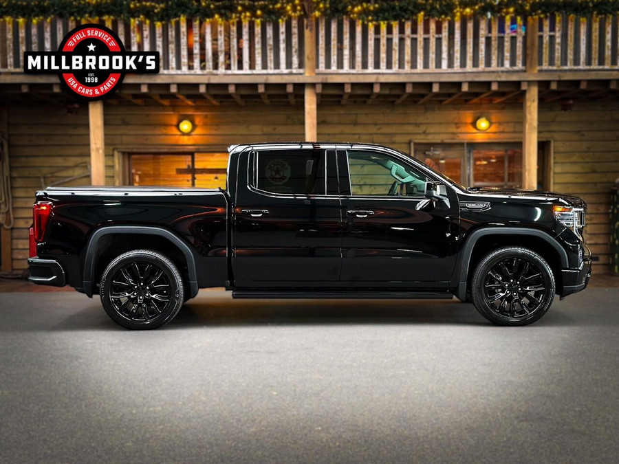 GMC Sierra Denali 6.2L V8 Black edition