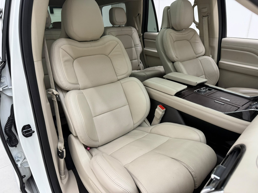 Lincoln Navigator Reserve FULL SPEC. NL KENT.