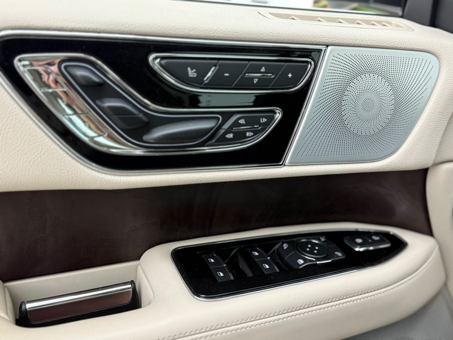 Lincoln Navigator Reserve FULL SPEC. NL KENT.