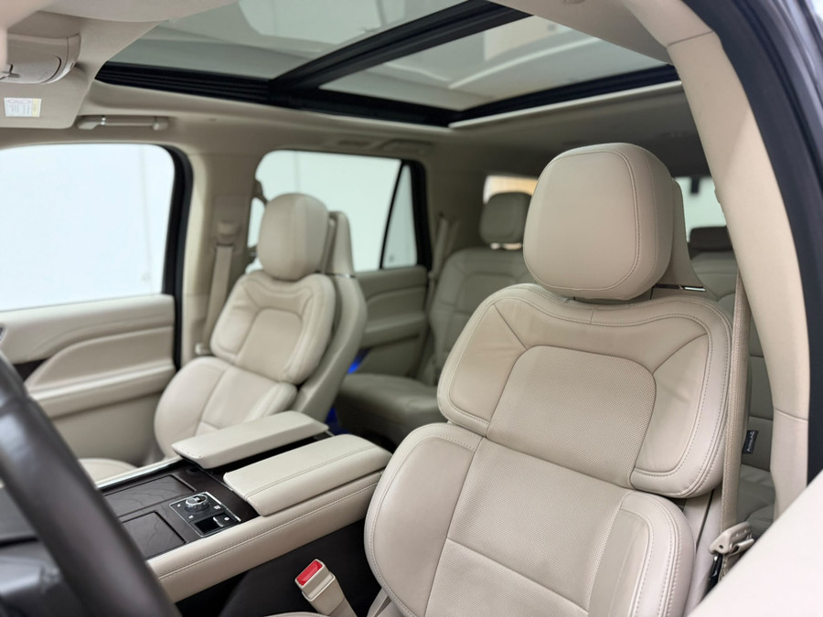 Lincoln Navigator Reserve FULL SPEC. NL KENT.