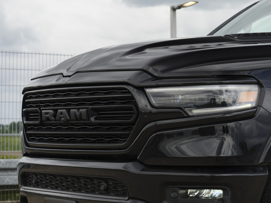 Dodge RAM 1500 | Limited | 5.7 V8 | 4x4 | Crew Cab |