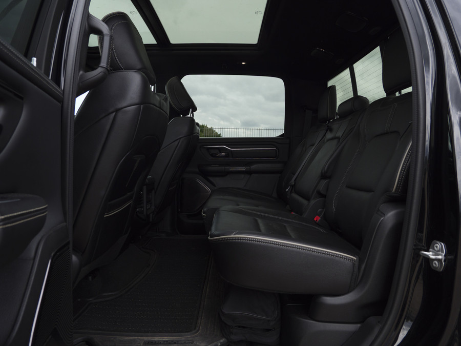 Dodge RAM 1500 | Limited | 5.7 V8 | 4x4 | Crew Cab |