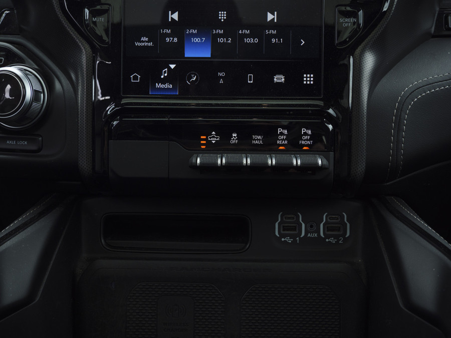 Dodge RAM 1500 | Limited | 5.7 V8 | 4x4 | Crew Cab |