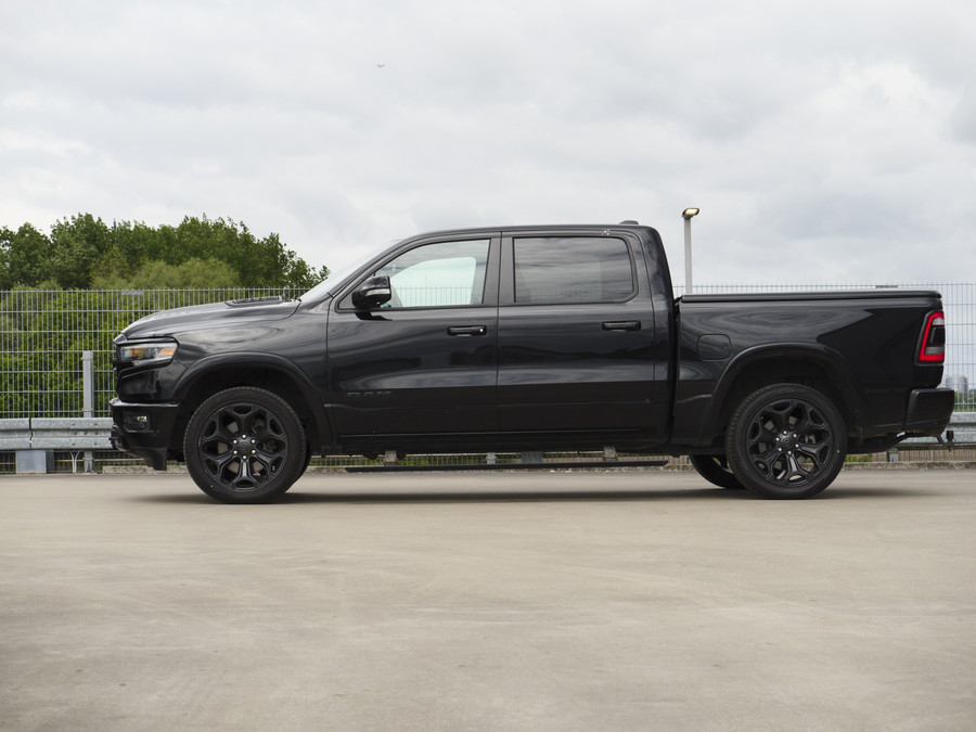 Dodge RAM 1500 | Limited | 5.7 V8 | 4x4 | Crew Cab |