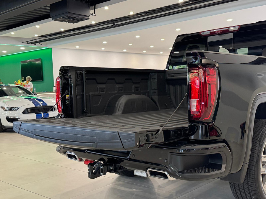 GMC Denali 6.2 V8 Sierra Denali