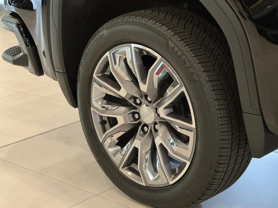 GMC Denali 6.2 V8 Sierra Denali