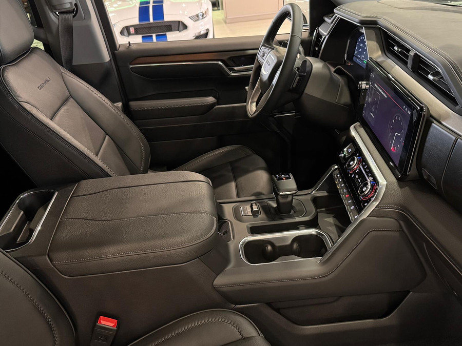 GMC Denali 6.2 V8 Sierra Denali