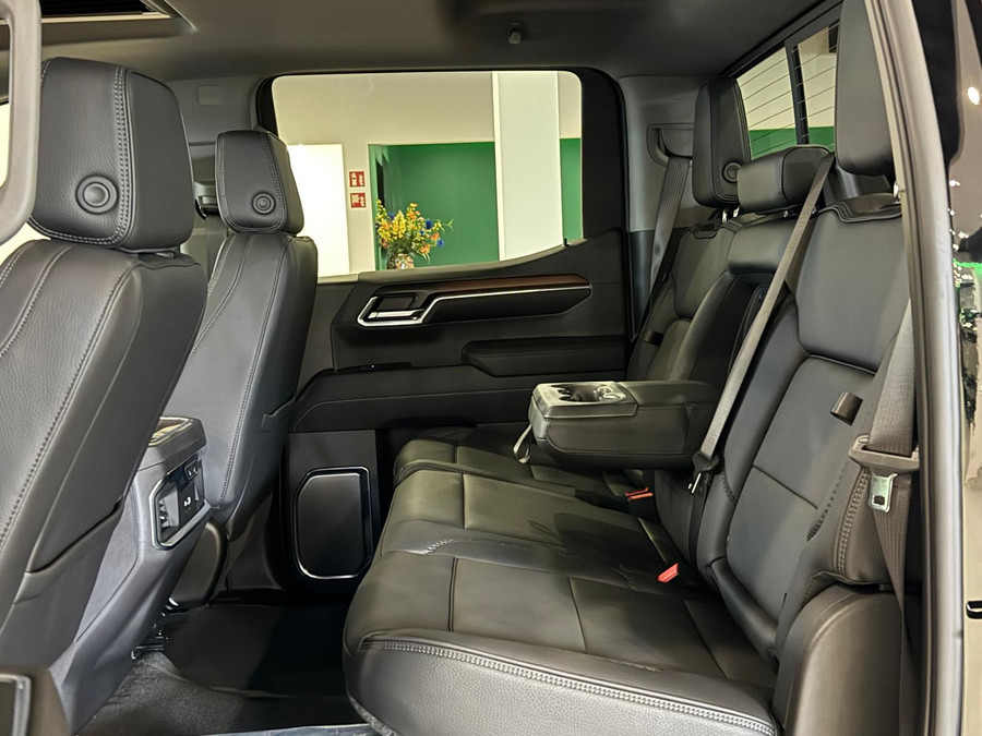 GMC Denali 6.2 V8 Sierra Denali