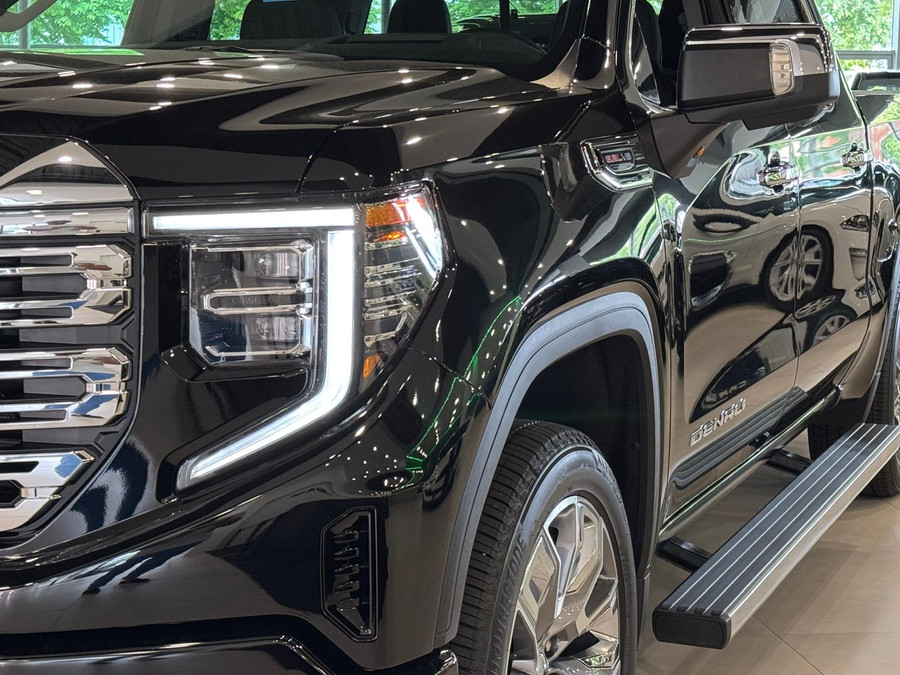 GMC Denali 6.2 V8 Sierra Denali