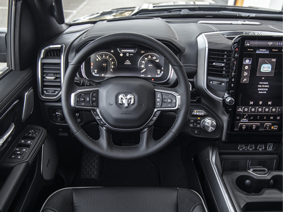 Dodge Dodge Ram Laramie Night Edition | 5.7L V8 Hemi | Full Option