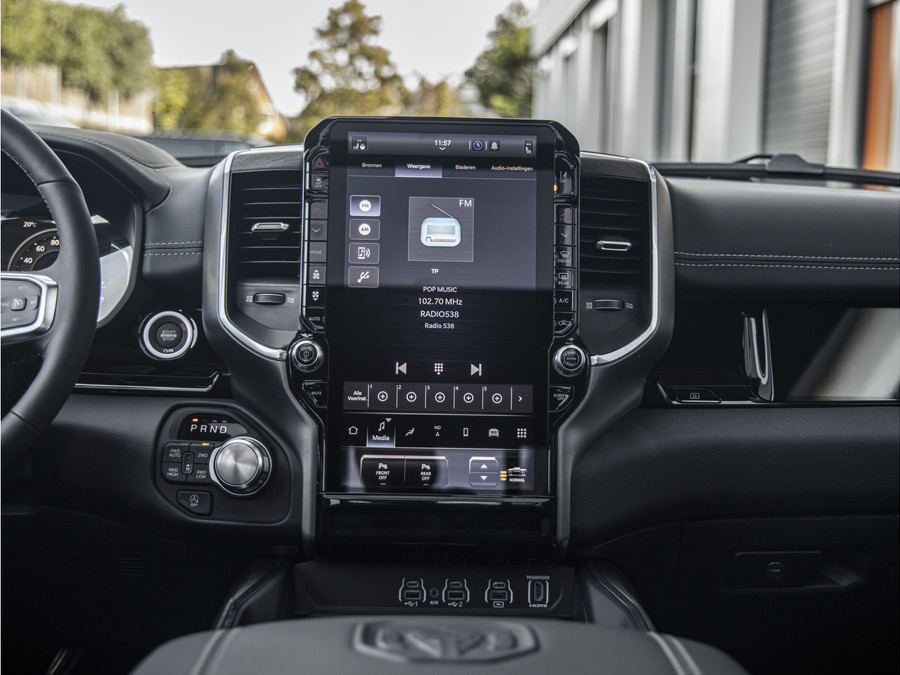 Dodge Dodge Ram Laramie Night Edition | 5.7L V8 Hemi | Full Option