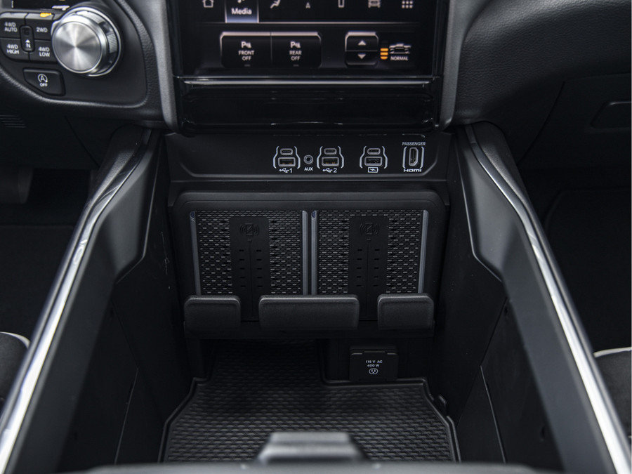 Dodge Dodge Ram Laramie Night Edition | 5.7L V8 Hemi | Full Option