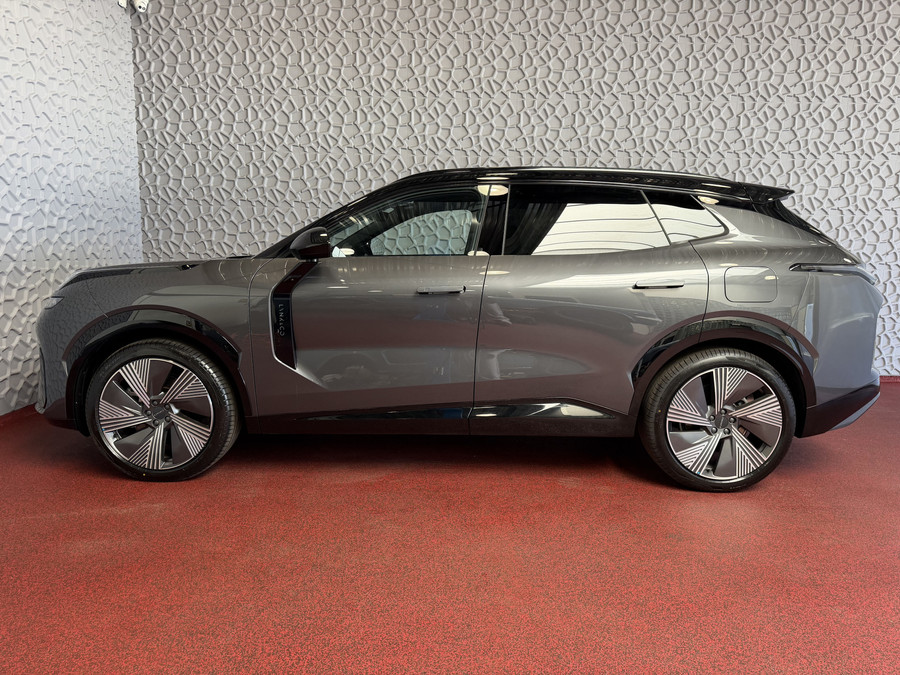 Lynk & Co 08 & Co 08 MORE 2026 PHEV 200KM ELEK. PANO MATRIX LED HARMAN KARDON 360°CAM |