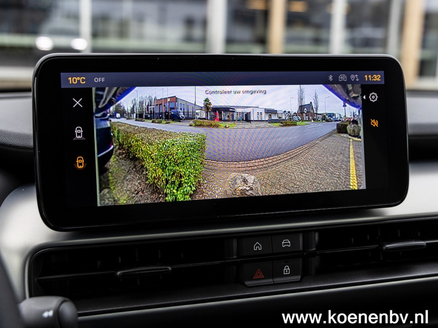 Jeep Avenger 1.2 E-HYBRID SUMMIT PANO / LEER / NAVIGATIE / ADAPTIVE CRUISE
