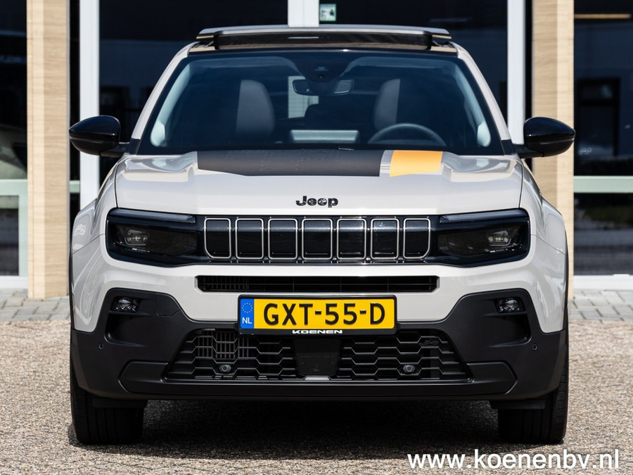 Jeep Avenger 1.2 E-HYBRID SUMMIT PANO / LEER / NAVIGATIE / ADAPTIVE CRUISE