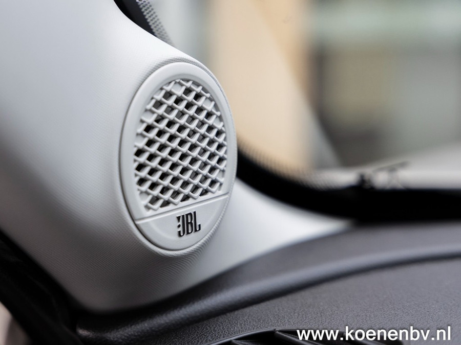 Jeep Avenger 1.2 E-HYBRID SUMMIT PANO / LEER / NAVIGATIE / ADAPTIVE CRUISE