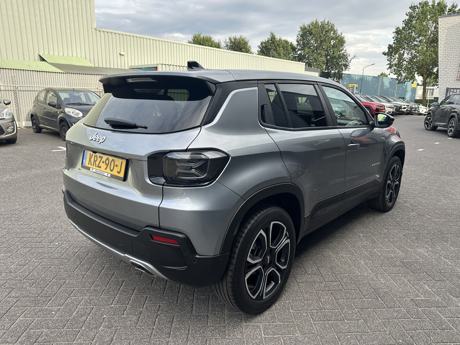 Jeep Avenger 110PK e-Hybrid e-DCT6 Summit (Elektr. achterklep - Navigatie - Camera - PDC)