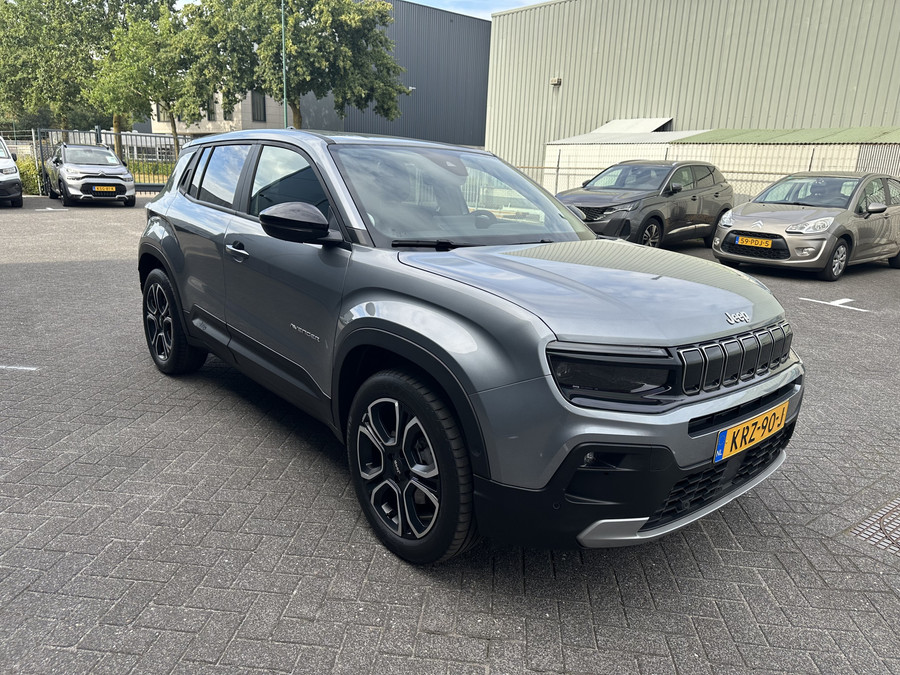 Jeep Avenger 110PK e-Hybrid e-DCT6 Summit (Elektr. achterklep - Navigatie - Camera - PDC)