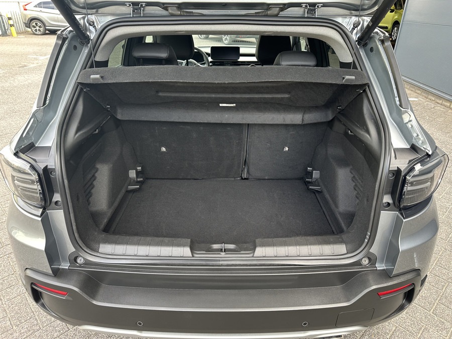 Jeep Avenger 110PK e-Hybrid e-DCT6 Summit (Elektr. achterklep - Navigatie - Camera - PDC)