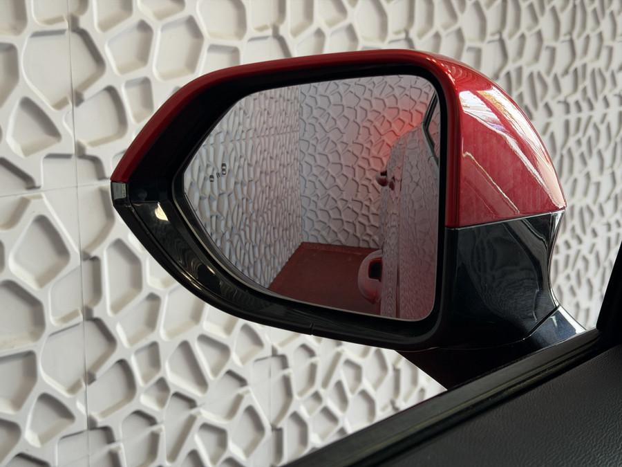 MG MG HS PHEV 1.5 TGDI LUXURY PHEV PLUG-IN HYBRIDE | LEER | 272PK NIEUWE AUTO | 100KM ELEK. BEREIK | 360° CAMERA |