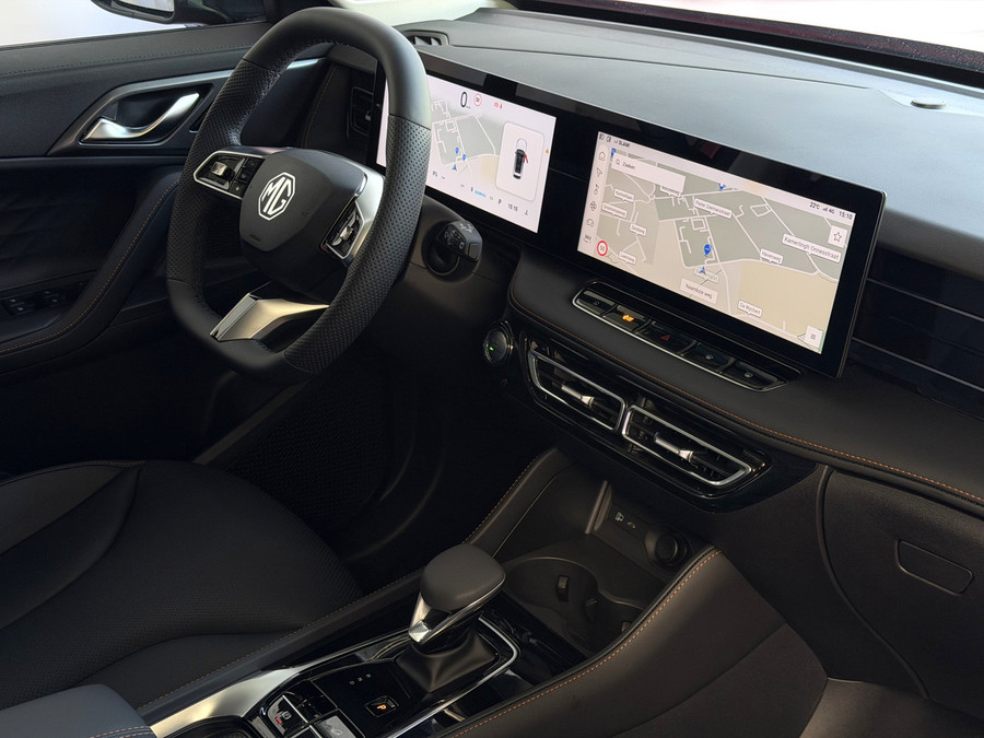MG MG HS PHEV 1.5 TGDI LUXURY PHEV PLUG-IN HYBRIDE | LEER | 272PK NIEUWE AUTO | 100KM ELEK. BEREIK | 360° CAMERA |