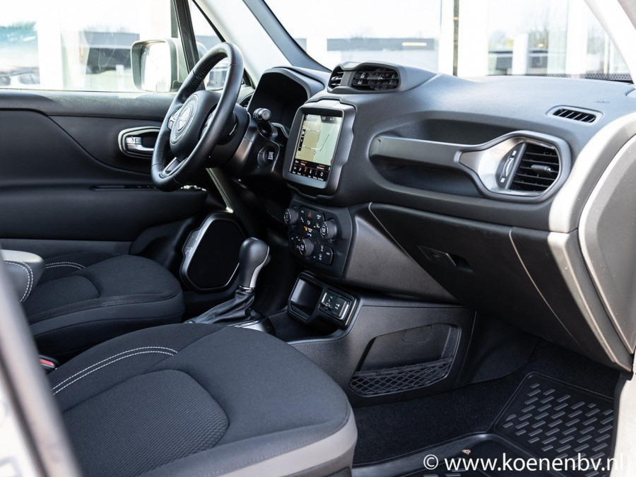 Jeep Renegade 1.3T DDCT Limited Autom. CLIMATE C. / ADAPTIVE C. / TREKHAAK