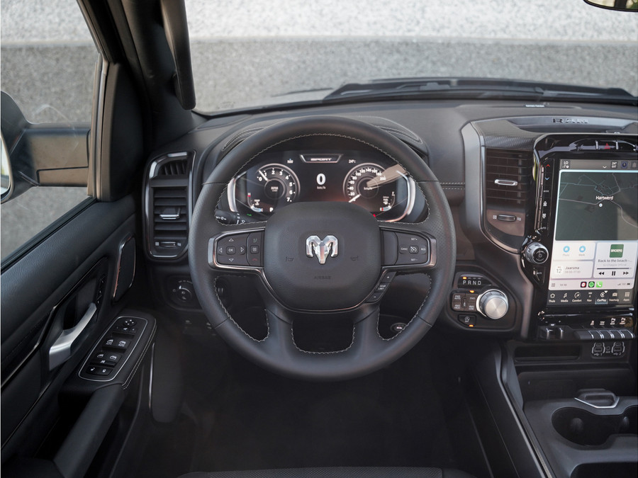 Dodge RAM 1500 5.7 V8 4x4 Crew Cab Sport