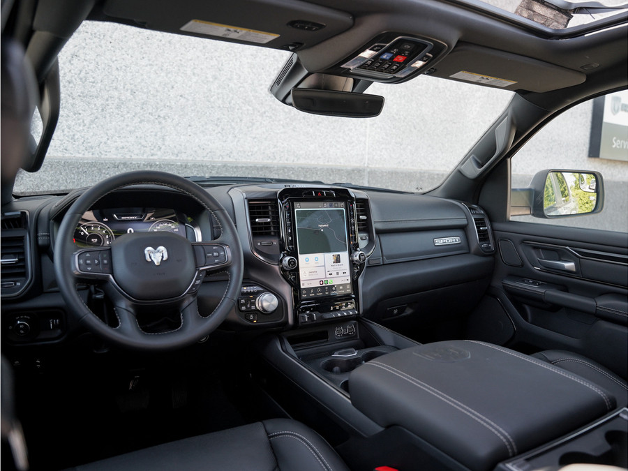 Dodge RAM 1500 5.7 V8 4x4 Crew Cab Sport