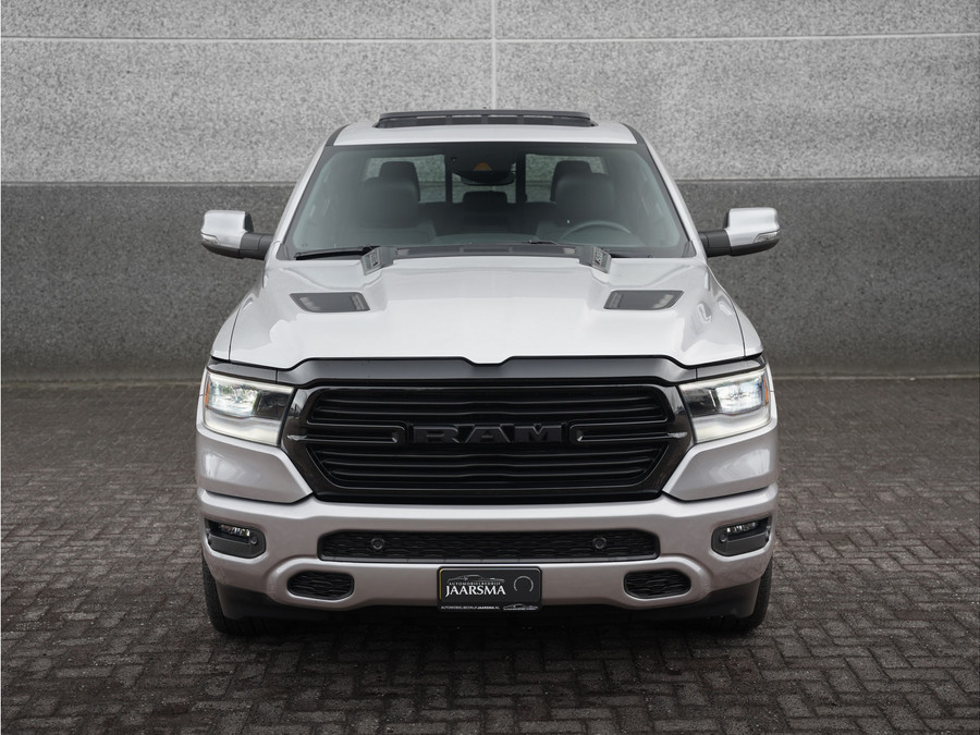 Dodge RAM 1500 5.7 V8 4x4 Crew Cab Sport