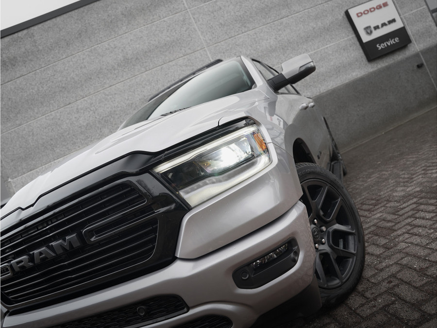 Dodge RAM 1500 5.7 V8 4x4 Crew Cab Sport