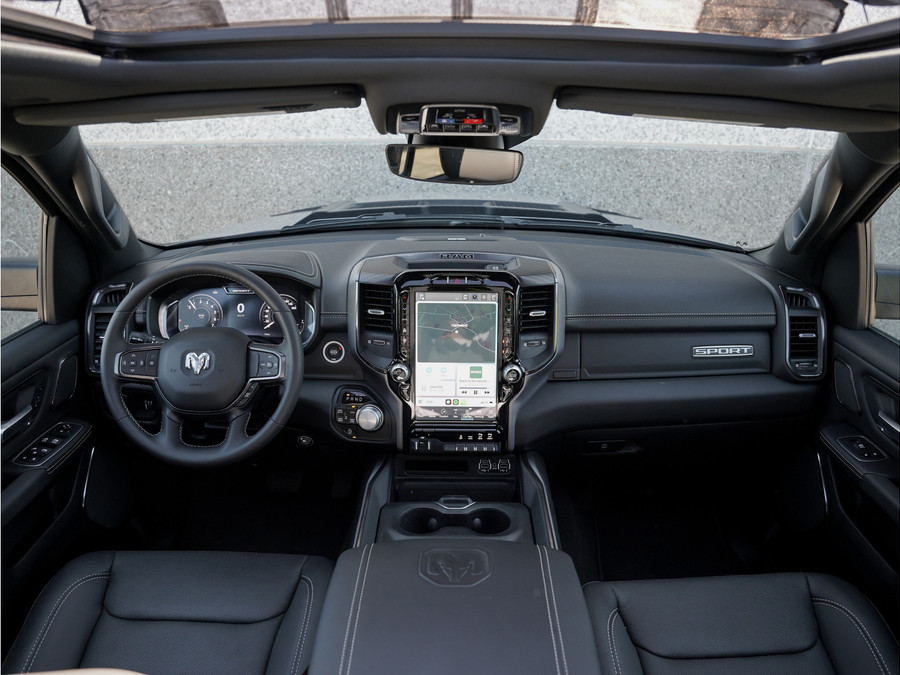 Dodge RAM 1500 5.7 V8 4x4 Crew Cab Sport