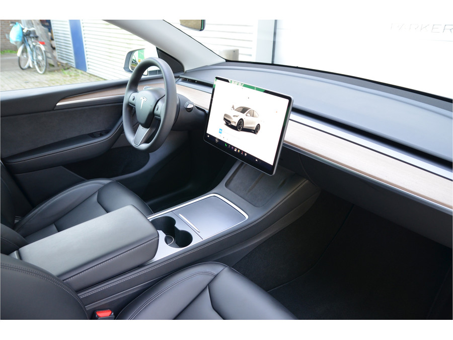 Tesla Model Y Long Range RWD 75 kWh