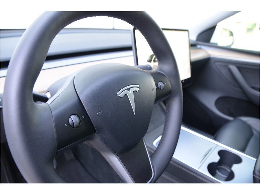 Tesla Model Y Long Range RWD 75 kWh